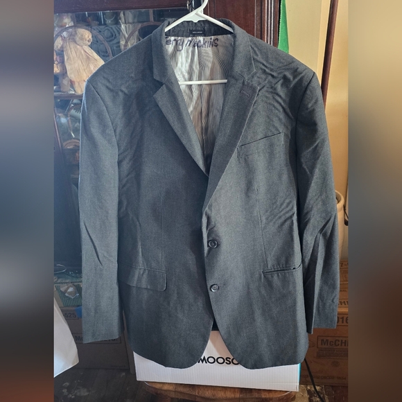 J. Ferrar Men's Gray Slim Cut Blazer